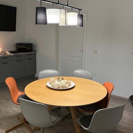 Exklusive Ferienwohnung Im Zentrum Von פלאואן מראה חיצוני תמונה